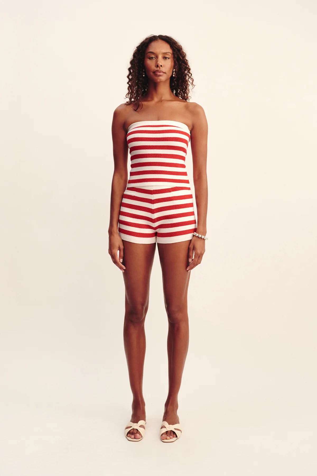 ARI SHORT