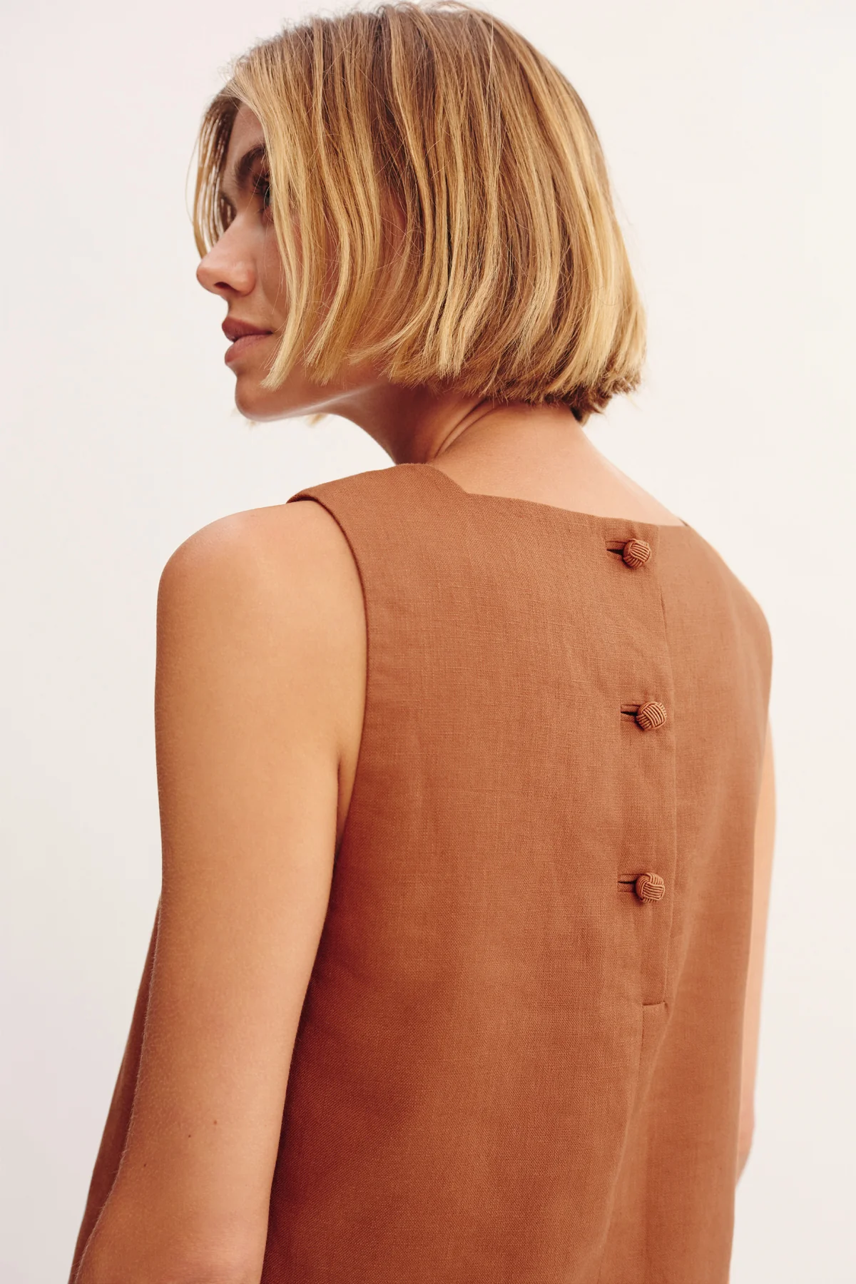 RIO SHIFT DRESS - CHESTNUT - Image 2